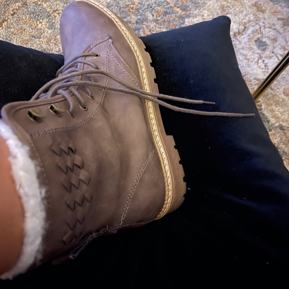 Shoe boot… New